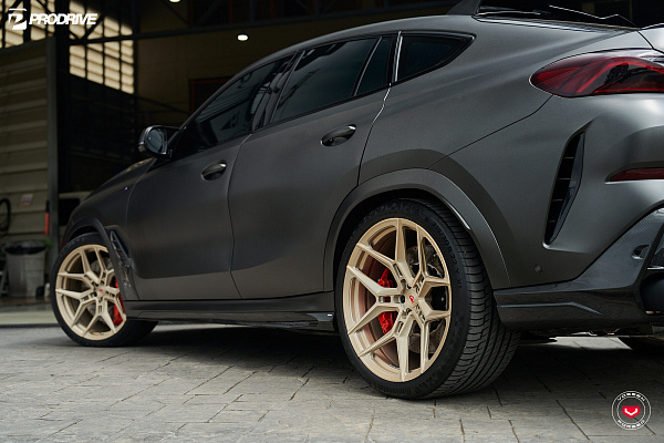 Фото дисков Vossen EVO-4 Сатиновая шампань на BMW X6/X6 M (G06/F96)