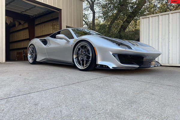 Ferrari 488 Pista