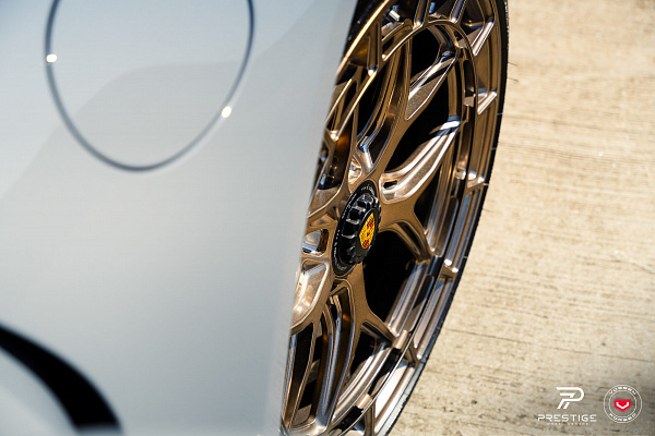 Фото дисков Vossen LC3-01 Глянцевое золото на Porsche 911 VIII