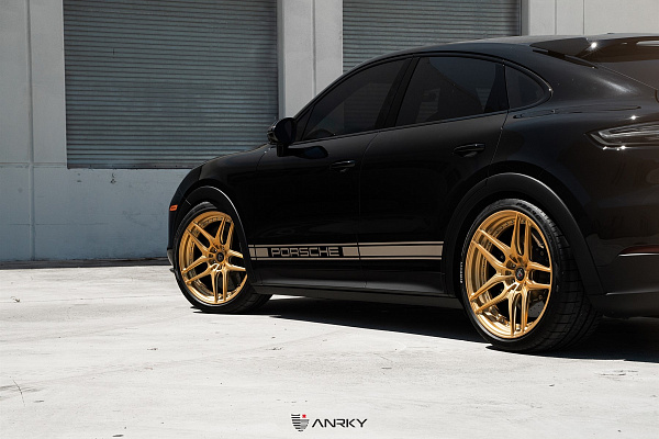 Фото дисков Anrky RS6.2 Сатиновое золото на Porsche Cayenne II