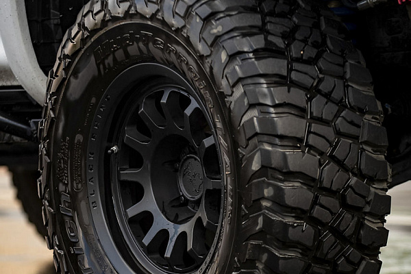 Фото дисков Black Rhino RAPID Черный сатин на Toyota 4Runner V