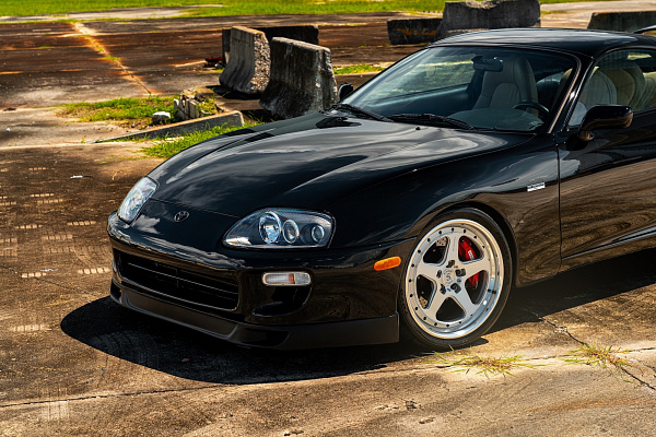 Фото дисков Strasse Wheels S5 Track Глянцевый лак на Toyota Supra A80