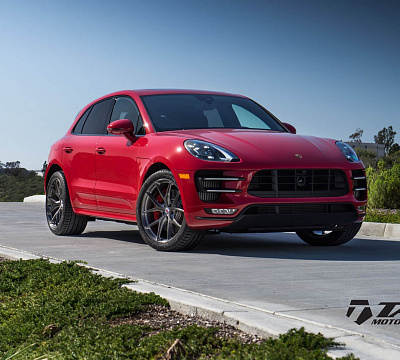 Фото дисков HRE P101 на Porsche Macan I