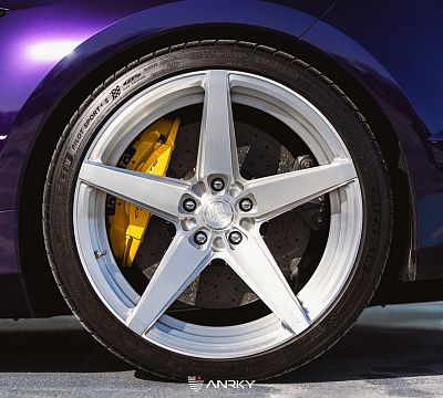 Фото дисков Anrky RS5.2 на Chevrolet Corvette C8