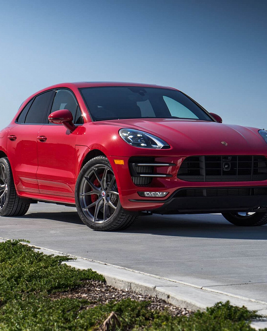 Фото дисков P101 Глянцевый тонированный лак на Porsche Macan I