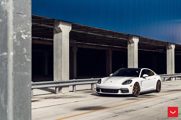 Фото дисков Vossen HF-2 Сатиновая бронза на Porsche Panamera II