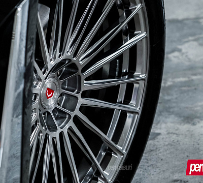 Фото дисков Vossen S17-04 на BMW X7 (G07)