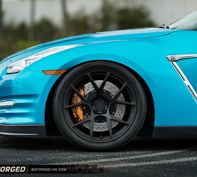Фото дисков BC Forged RZ05 на Nissan GT-R