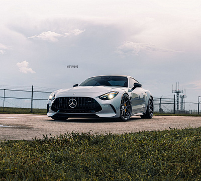 Фото дисков Strasse Wheels SM5RT Deep Concave FS на Mercedes-Benz AMG GT II