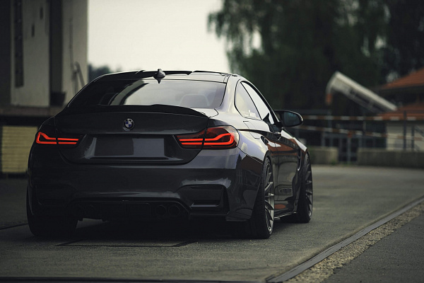 Фото дисков HRE P103 Глянцевый темный лак на BMW 4/M4 (F32/F82)