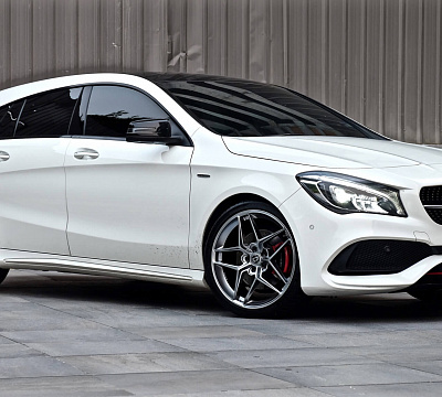 Фото дисков HRE FF11 на Mercedes-Benz CLA (C117, X117)