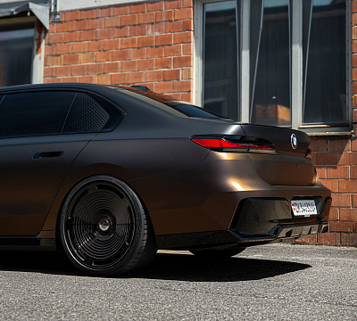 Фото дисков ST Wheels ST7 на BMW 7 (G70)
