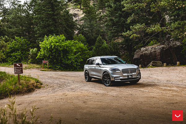 Фото дисков Vossen HF-5 Сатиновый графит на Lincoln Aviator II
