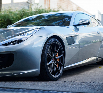 Фото дисков Vossen EVO-2 на Ferrari GTC4Lusso
