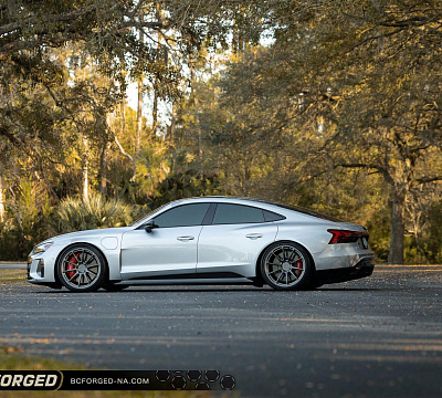 Фото дисков BC Forged RZ10 на Audi E-tron GT