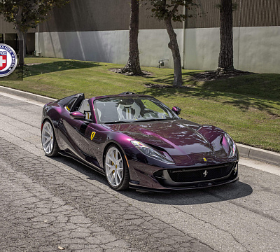 Фото дисков HRE P101 на Ferrari 812