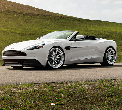 Фото дисков HRE S104SC на Aston Martin Vanquish 2