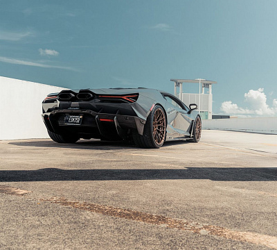 Фото дисков Anrky AN20 на Lamborghini Revuelto