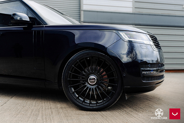 Фото дисков Vossen HF-8 Черный глянец на Land Rover Range Rover V
