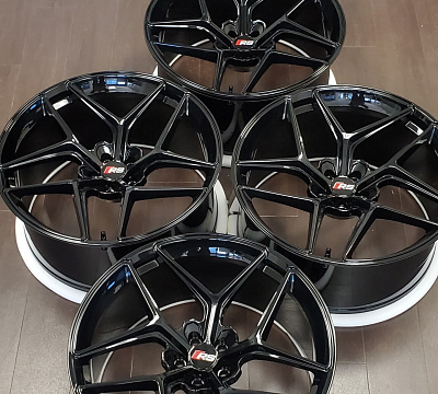 22" диски в черном глянце
