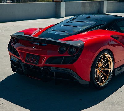Фото дисков Brixton Forged R11-RS на Ferrari F8