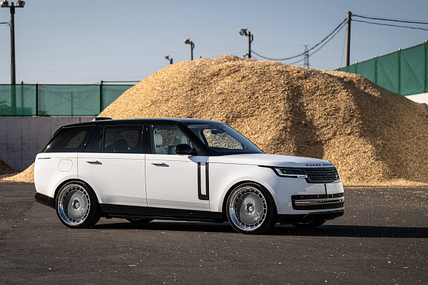 Фото дисков HRE 935 Полированный лак на Land Rover Range Rover V
