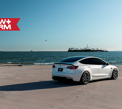 Фото дисков HRE FF21 на Tesla Model 3