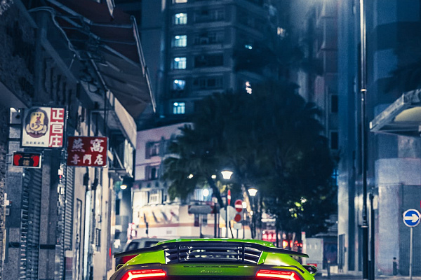 Фото дисков Brixton Forged PF7 Aerotech Глянцевый графит на Lamborghini Huracan