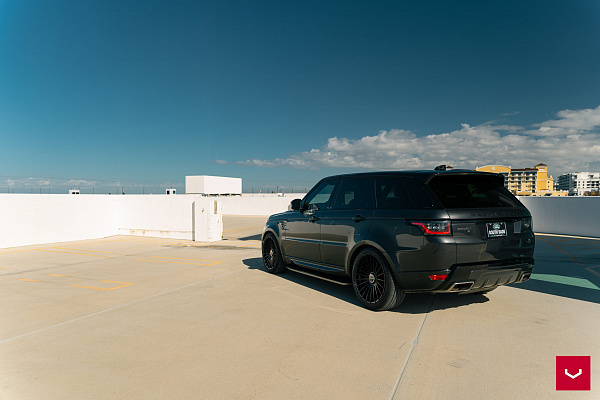 Фото дисков Vossen HF-8 Черный глянец на Range Rover Sport II