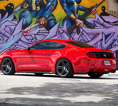 Фото дисков Vossen VFS-5 на Ford Mustang VI
