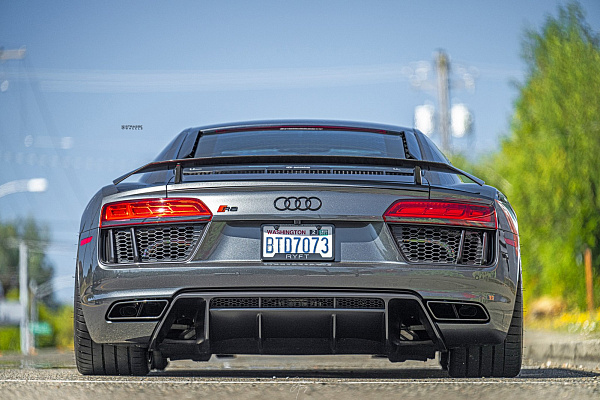 Фото дисков Strasse Wheels SM5R Deep Concave FS Черный глянец на Audi R8 (4S)