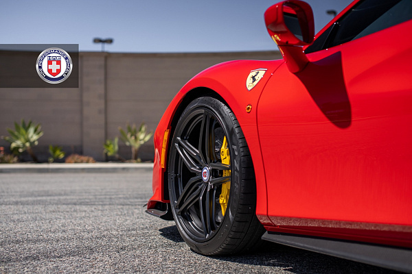 Ferrari 488 Pista