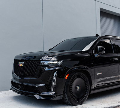 Фото дисков Brixton Forged LX16 на Cadillac Escalade V