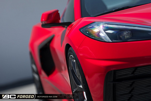 Фото дисков BC Forged RZ21 Глянцевый тонированный лак на Chevrolet Corvette C8