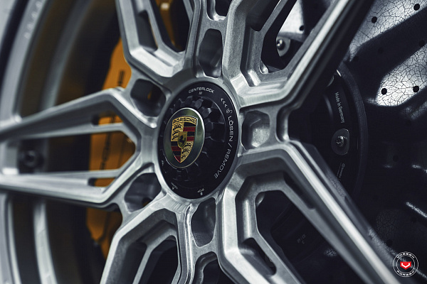 Фото дисков Vossen EVO-1R Глянцевый лак на Porsche 911 VIII