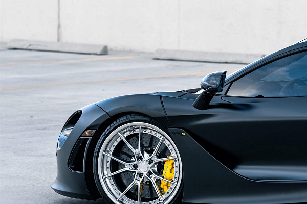 Фото дисков Anrky AN32 Полированный лак на McLaren 720S