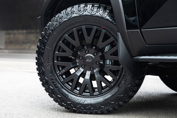 Фото дисков Kahn G22 DC Черный сатин на Toyota Land Cruiser Prado 250