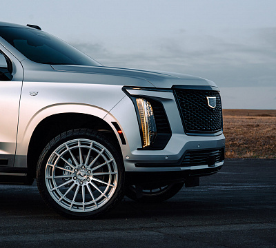 Фото дисков Vossen LCX-01 на Cadillac Escalade V