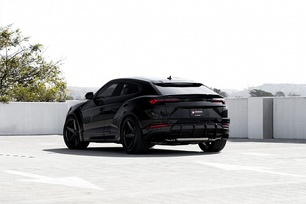 Фото дисков Anrky RS5.3 Черный сатин на Lamborghini Urus