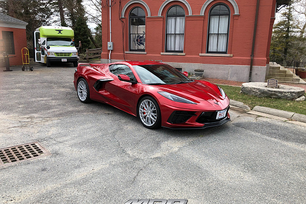 Фото дисков MRR GF5 Серебро на Chevrolet Corvette C8