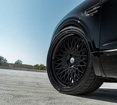 Фото дисков HRE 501 на Bentley Bentayga