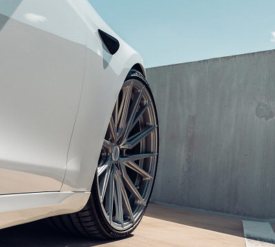 Фото дисков Vossen HF-4T на Tesla Model S