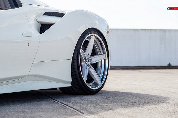 Фото дисков Anrky AN35 Сатиновый лак на Ferrari 488