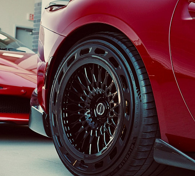 Фото дисков Brixton Forged TR20 AERO1 на Ferrari 812