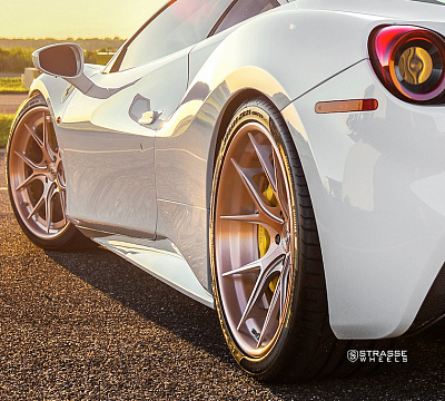 Фото дисков Strasse Wheels SM5R Deep Concave FS на Ferrari 488