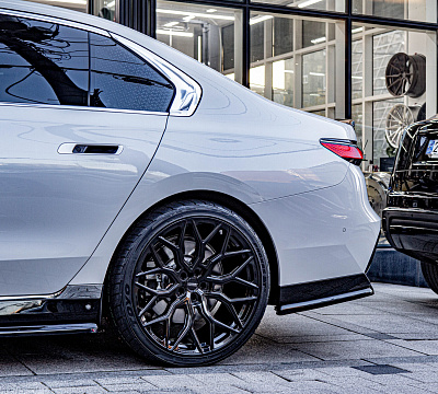 Фото дисков Vossen HF-2 на BMW 7 (G70)