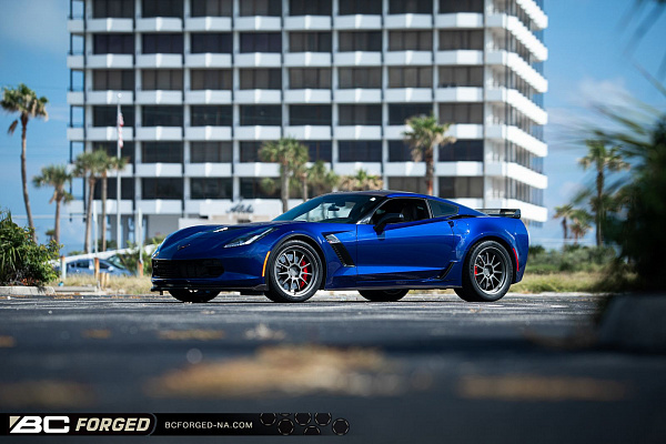 Фото дисков BC Forged TD01 Матовый графит на Chevrolet Corvette C7