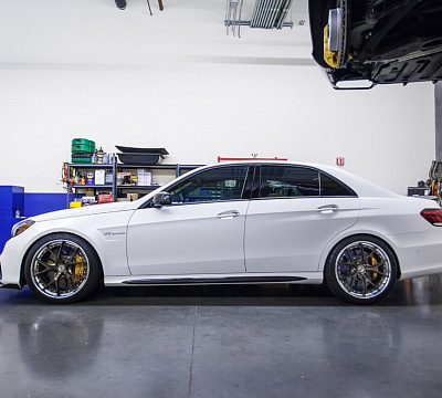 Фото дисков HRE S101 на Mercedes-Benz E-Class (W212, S212, C207)