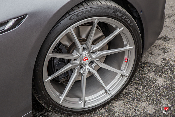 Фото дисков Vossen M-X2 Глянцевый тонированный лак на BMW 6/M6 (F06/F13/F12)