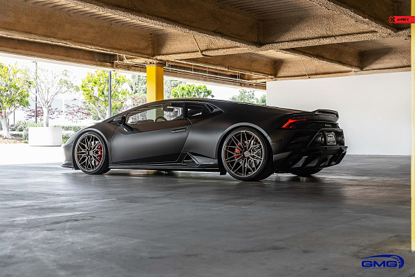 Фото дисков Anrky S1-X1 Сатиновая бронза на Lamborghini Huracan